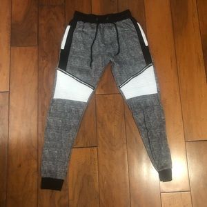 Men’s M Gray Joggers